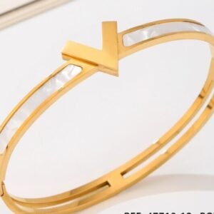 fd5f26be-3437-46a4-8253-ae213814a102